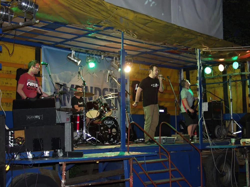 Ledecká lávka 20130705 – p7054323.jpg